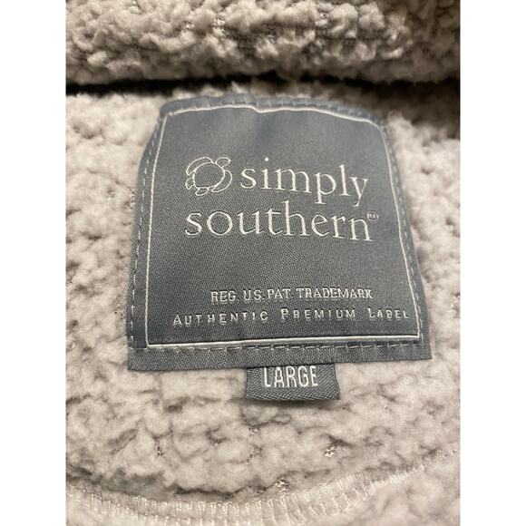 Simply Southern Collection Fleece Top Large - Picture 6 of 7
